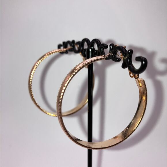 Textured Edges Gold-Tone Hinged Large Hoop 1.5" Earrings! - Picture 3 of 7